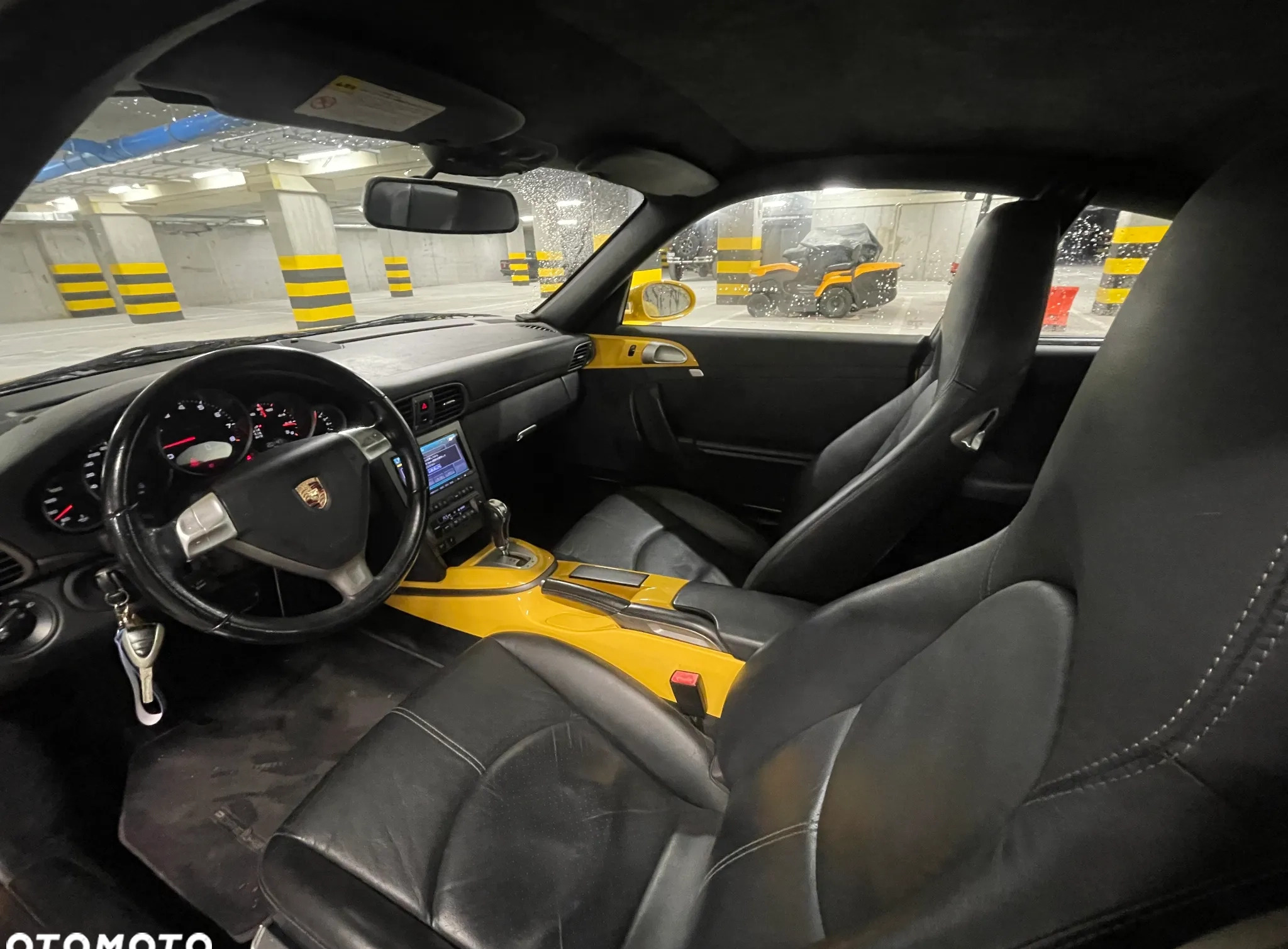 Porsche 911 cena 209000 przebieg: 93000, rok produkcji 2005 z Warszawa małe 781